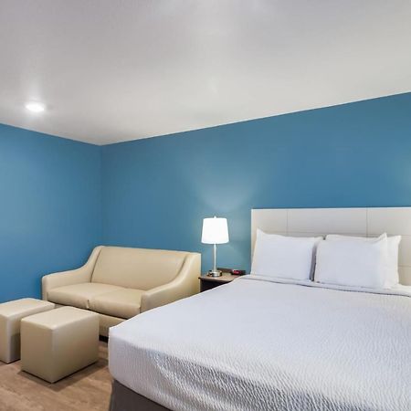 Woodspring Suites Chicago Addison Exterior foto